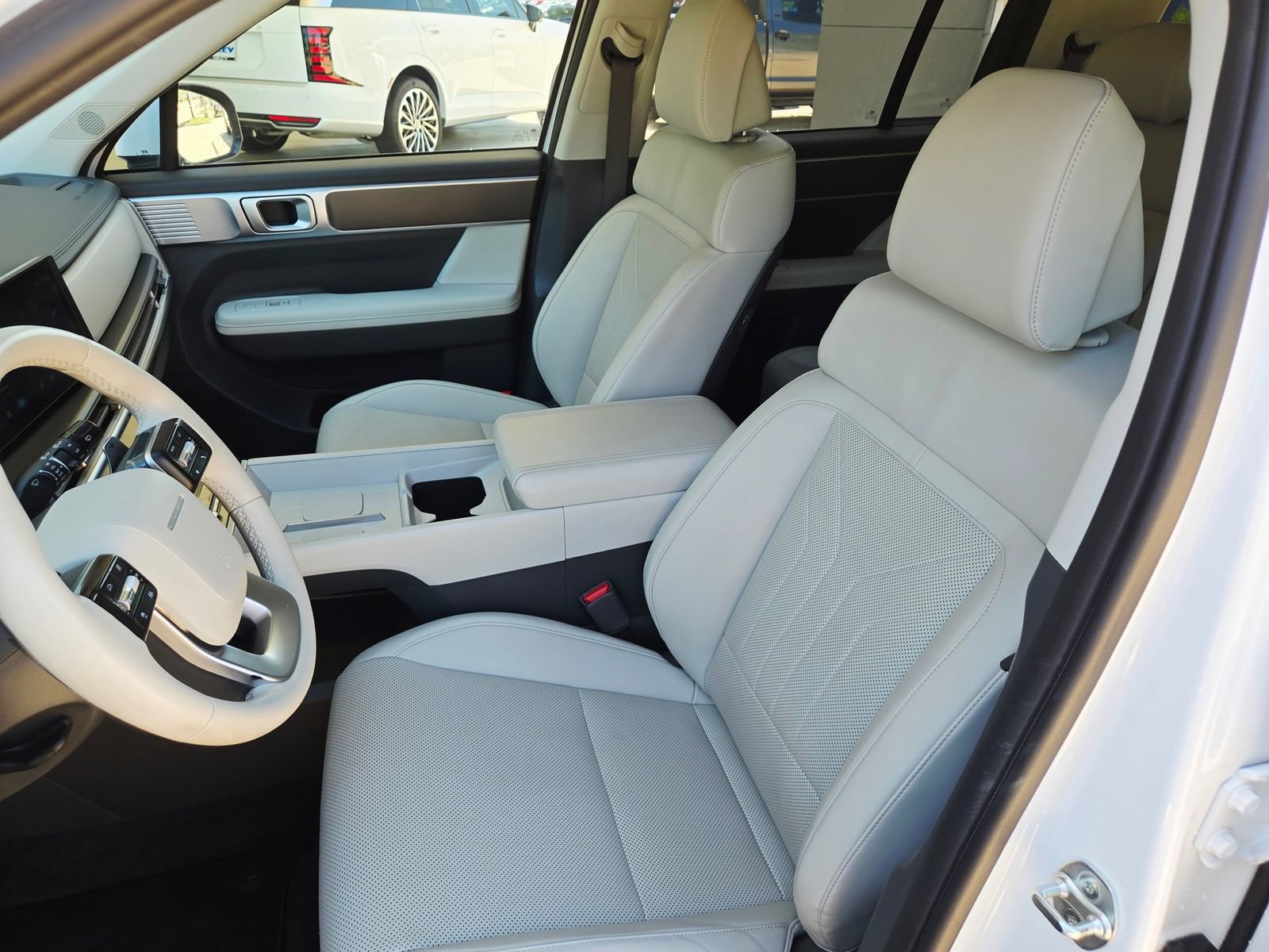 Used 2024 Hyundai Santa Fe SEL image 23