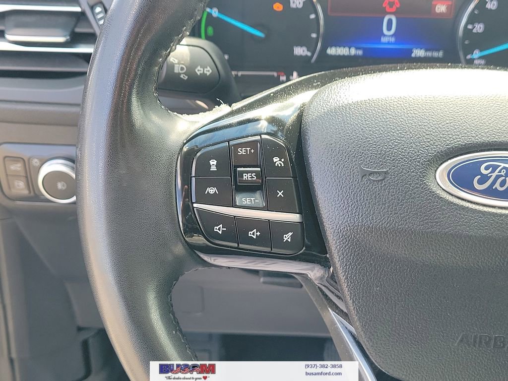 Certified 2022 Ford Escape SEL AWD/4WD image 17