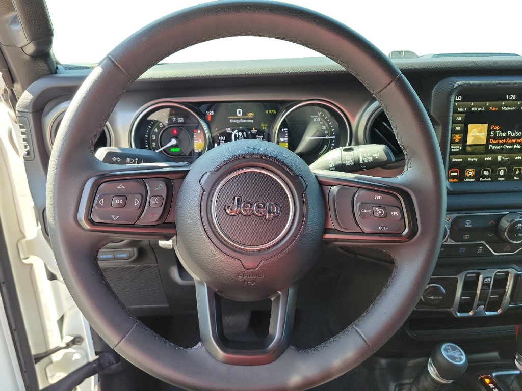 Used 2023 Jeep Wrangler Unlimited w/ Sun & Screen Package AWD/4WD image 12