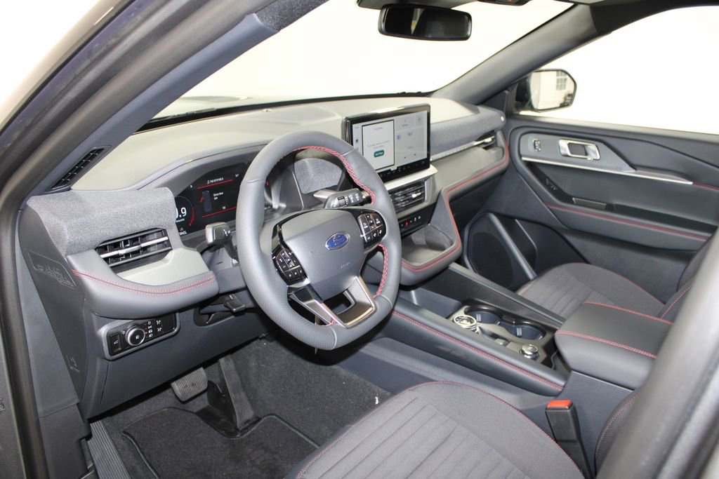 New 2026 Ford Explorer ST-Line w/ ST-Line Street Pack image 23