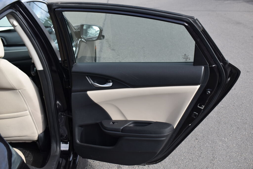 Used 2017 Honda Civic EX image 15