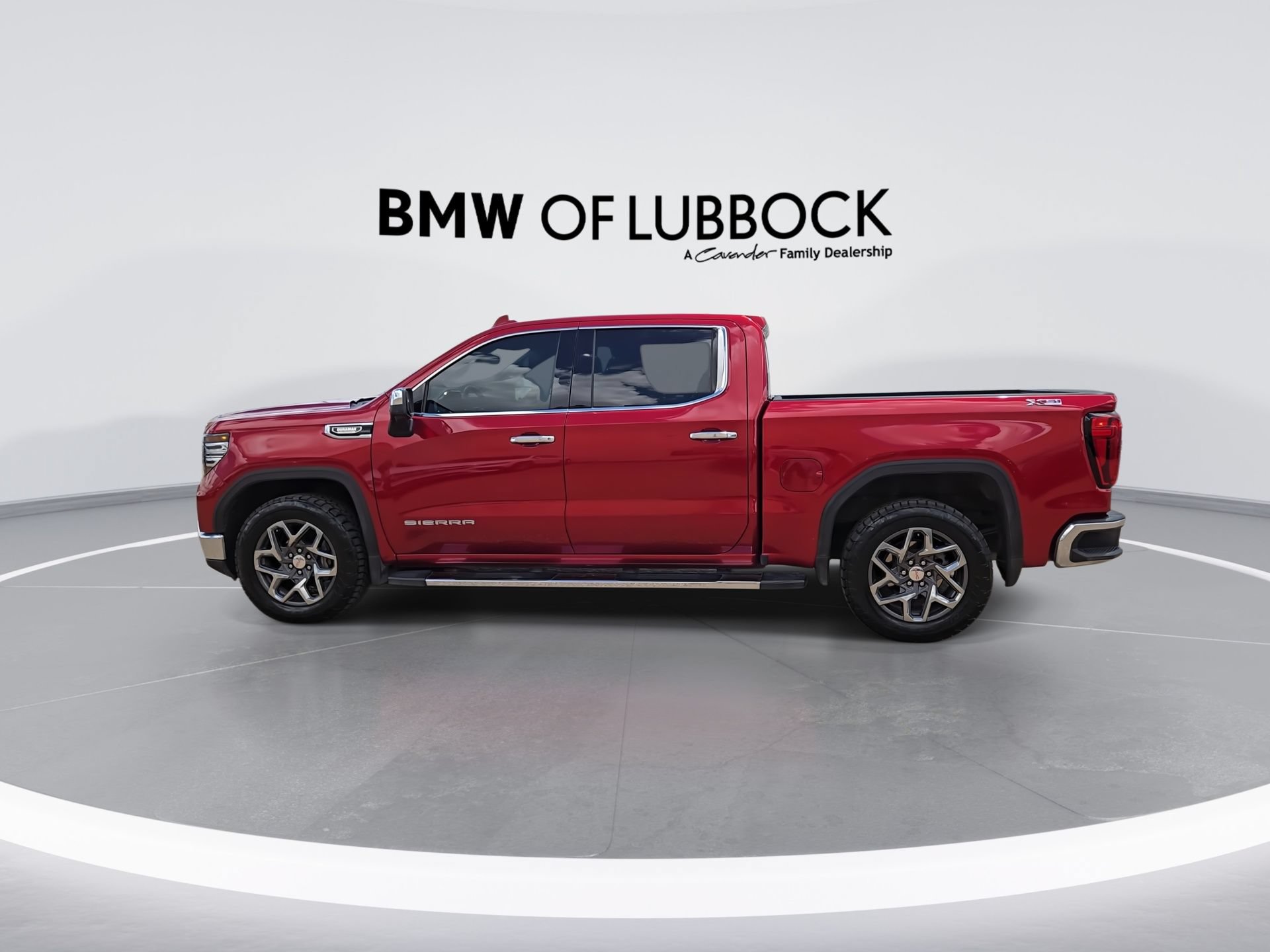 Used 2023 GMC Sierra 1500 SLT AWD/4WD image 6