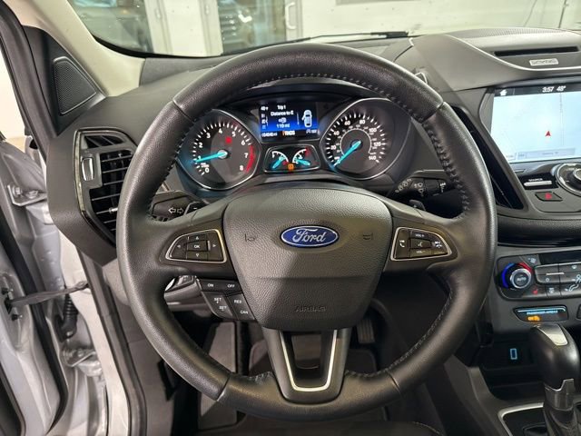 Used 2017 Ford Escape Titanium image 34