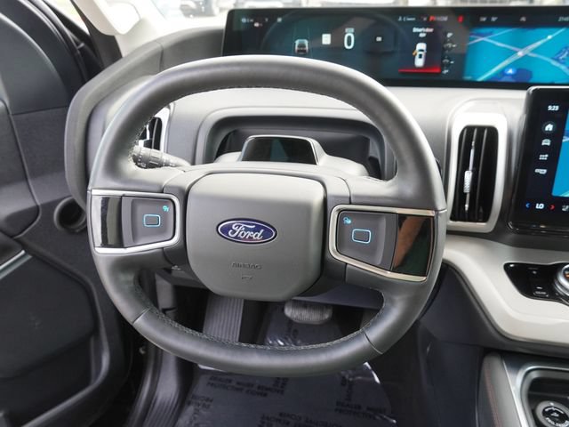Used 2025 Ford Expedition Active AWD/4WD image 28