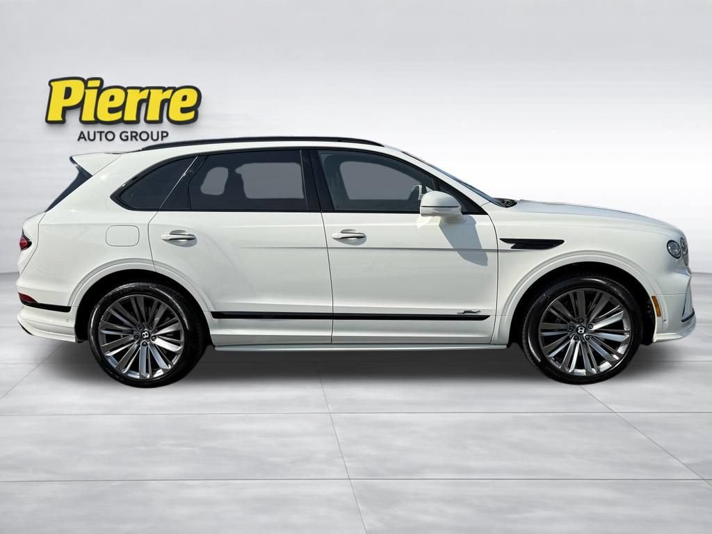 Used 2022 Bentley Bentayga Speed AWD/4WD image 3