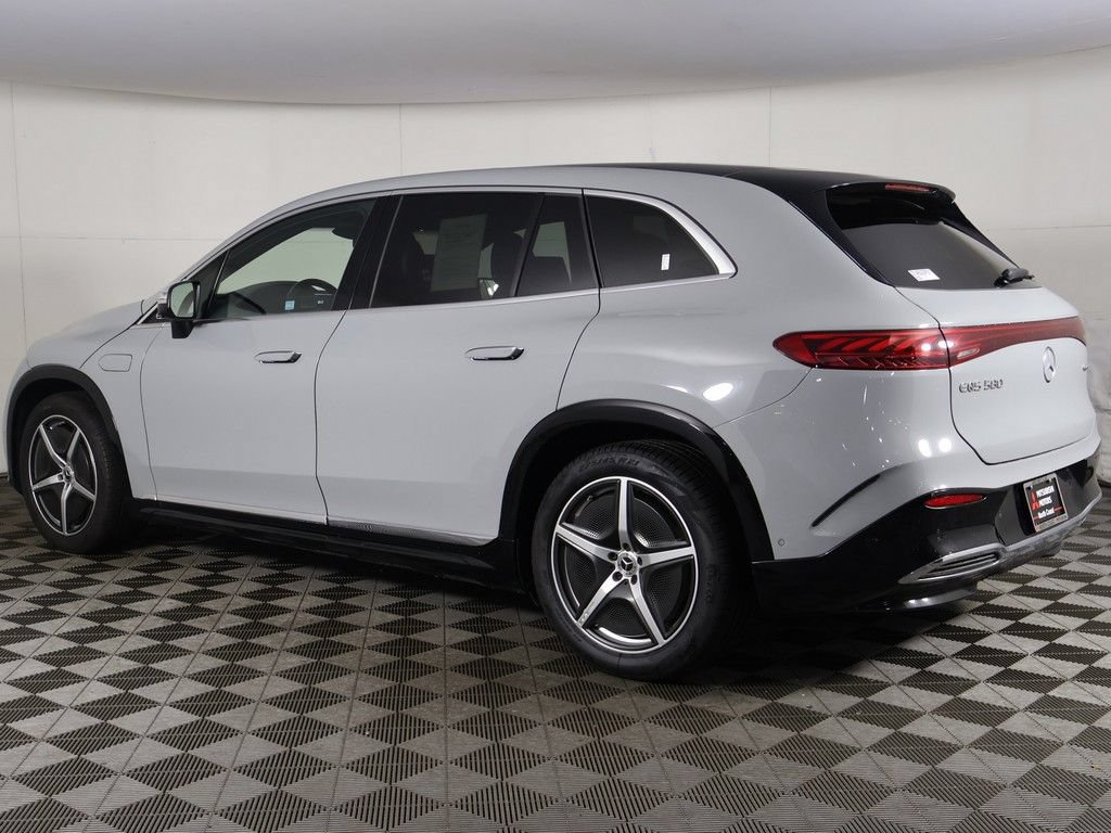 Used 2023 Mercedes-Benz EQS 580 4MATIC SUV image 12