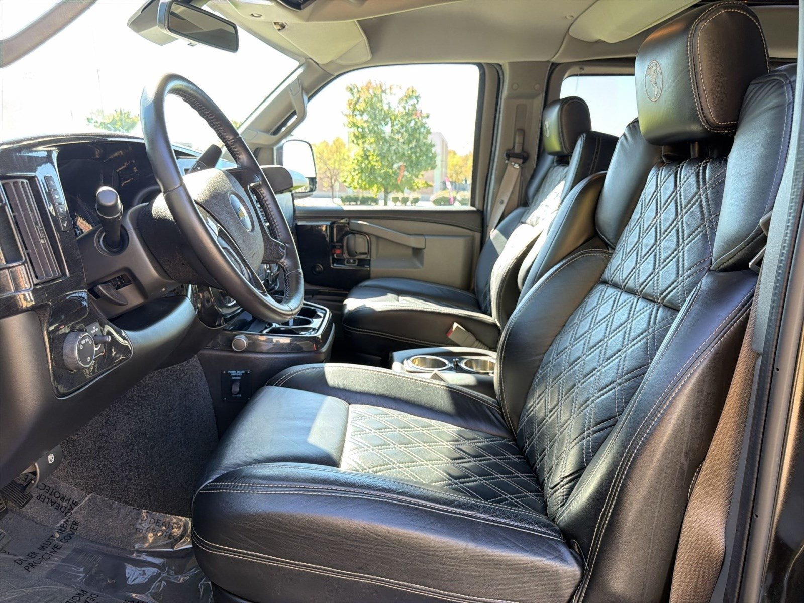 Used 2020 Chevrolet Express 2500 Extended w/ Enhanced Convenience Package RWD image 12
