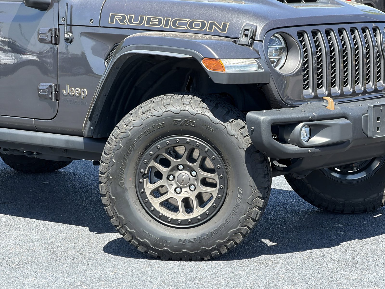 Used 2022 Jeep Wrangler Unlimited Rubicon w/ Xtreme Recon 35" Tire Package image 7