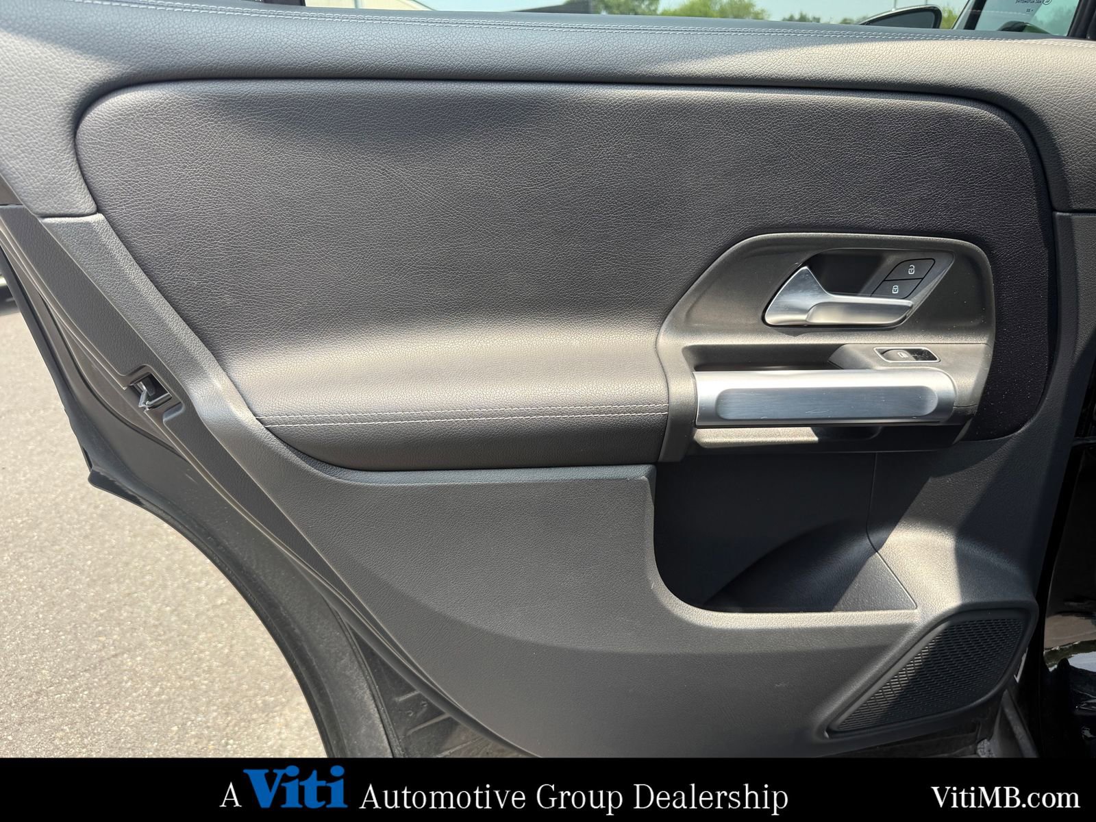 Used 2022 Mercedes-Benz GLB 250 4MATIC image 19