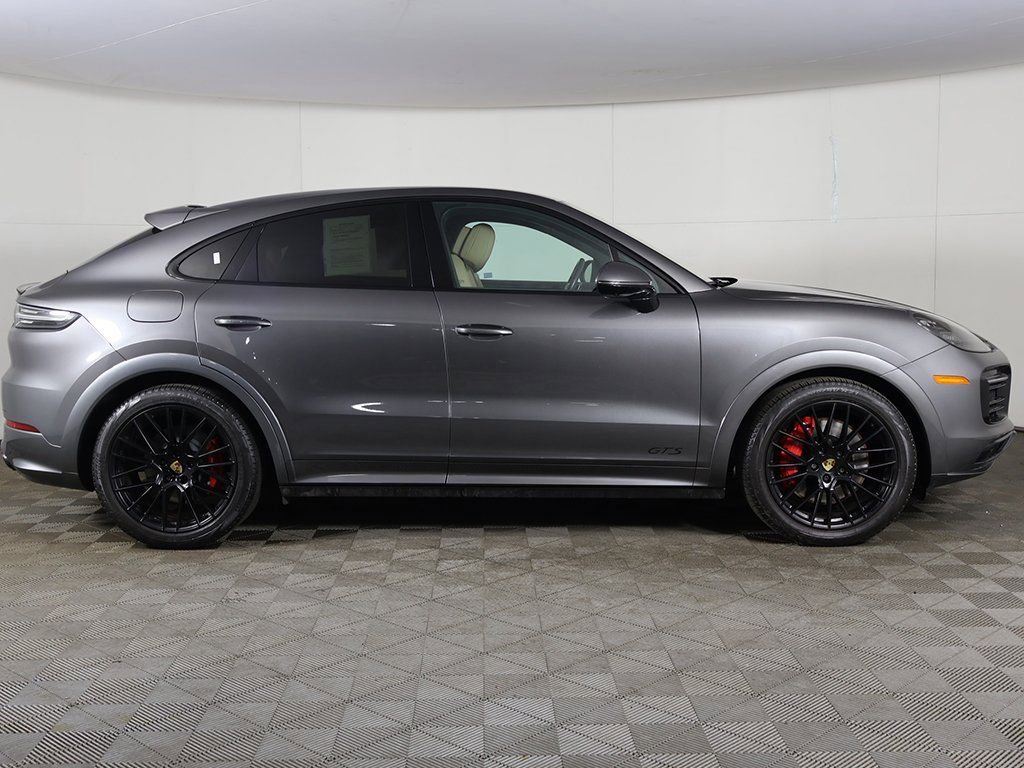 Used 2021 Porsche Cayenne GTS w/ Premium Package Plus AWD/4WD image 20