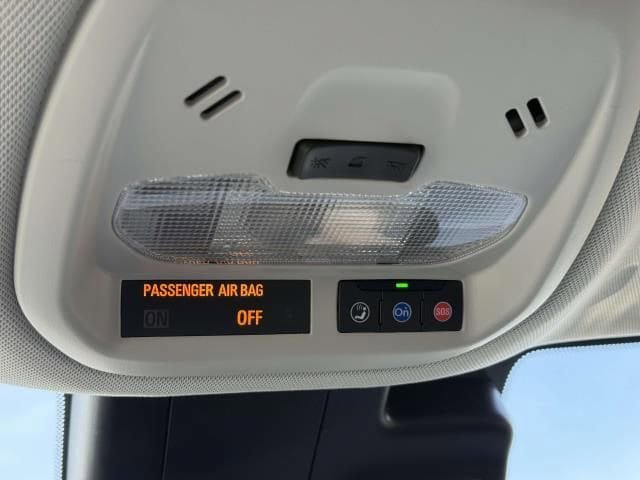 Used 2025 Chevrolet Trax LT FWD image 29