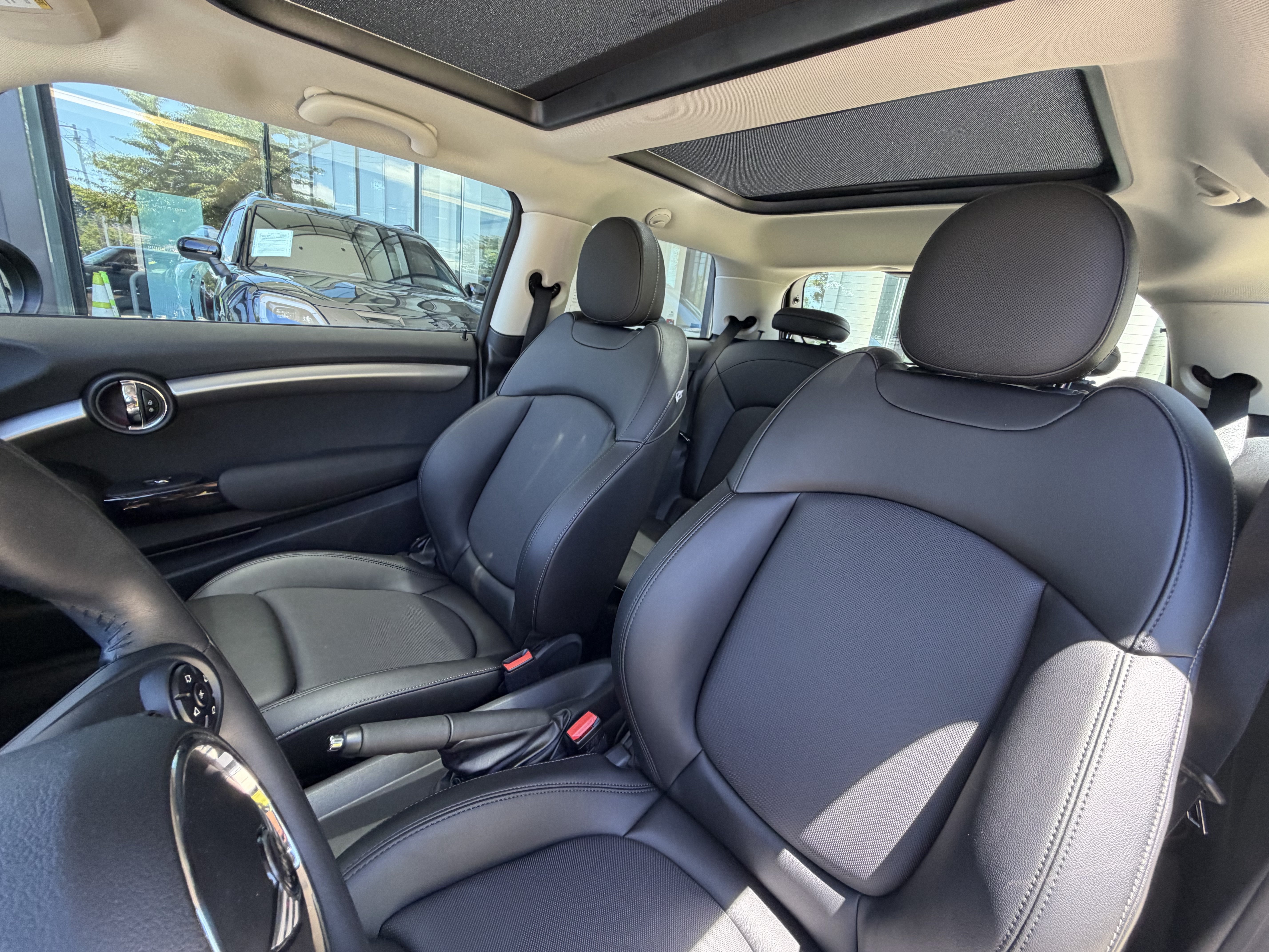 Used 2014 MINI Cooper S FWD image 9