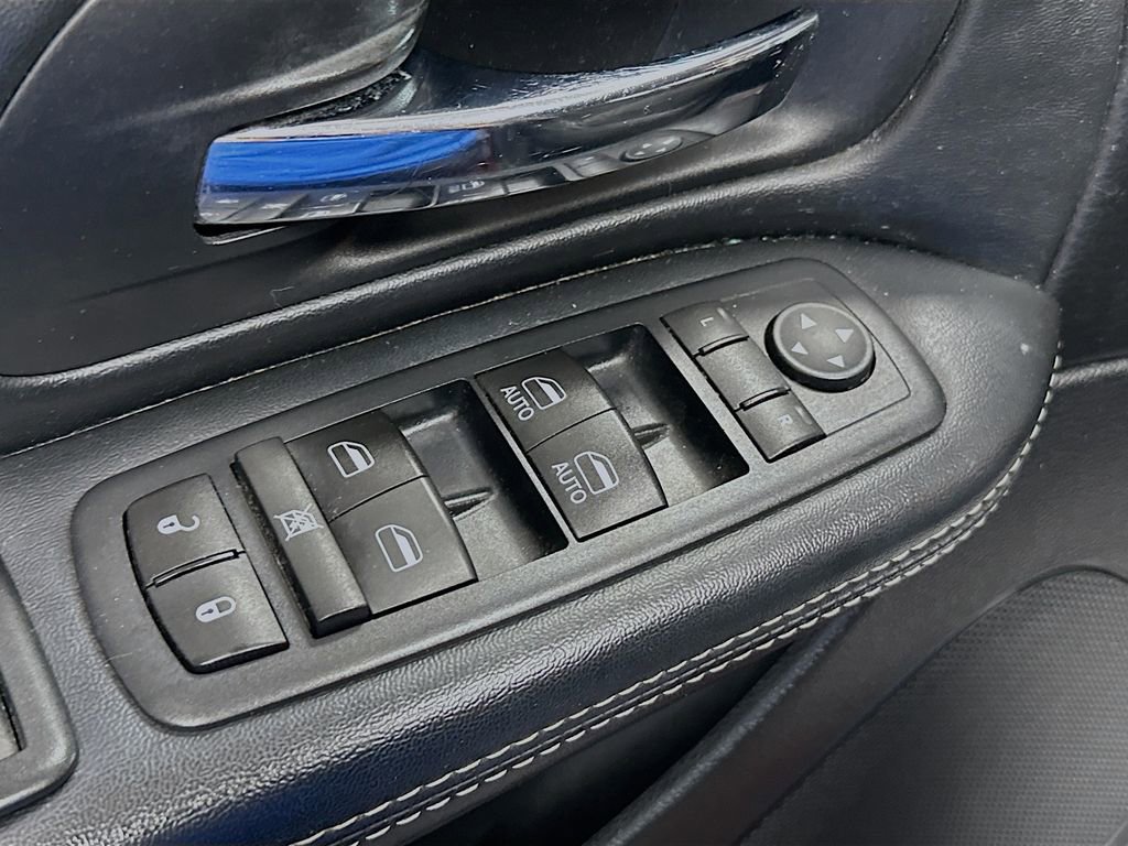 Used 2017 Dodge Grand Caravan SE image 15