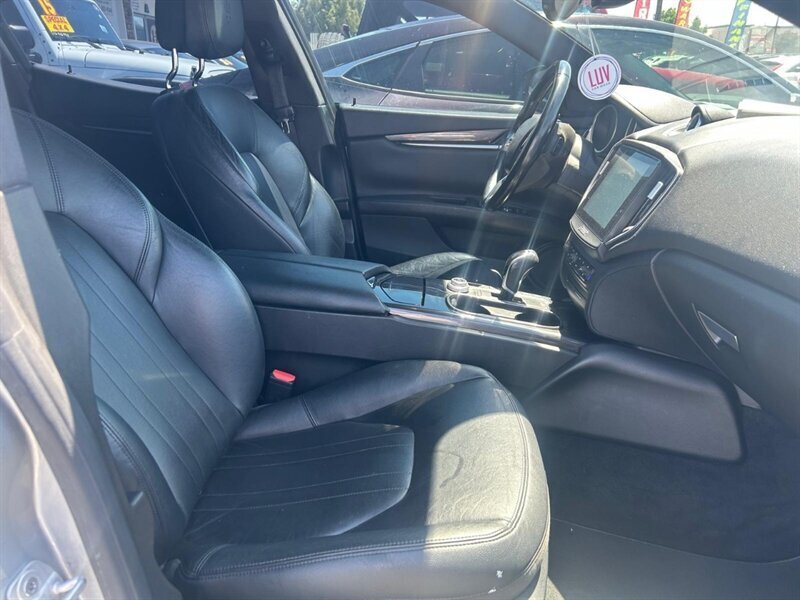 Used 2017 Maserati Ghibli RWD image 25