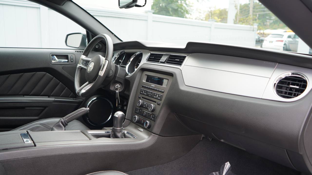 Used 2010 Ford Mustang GT RWD image 66