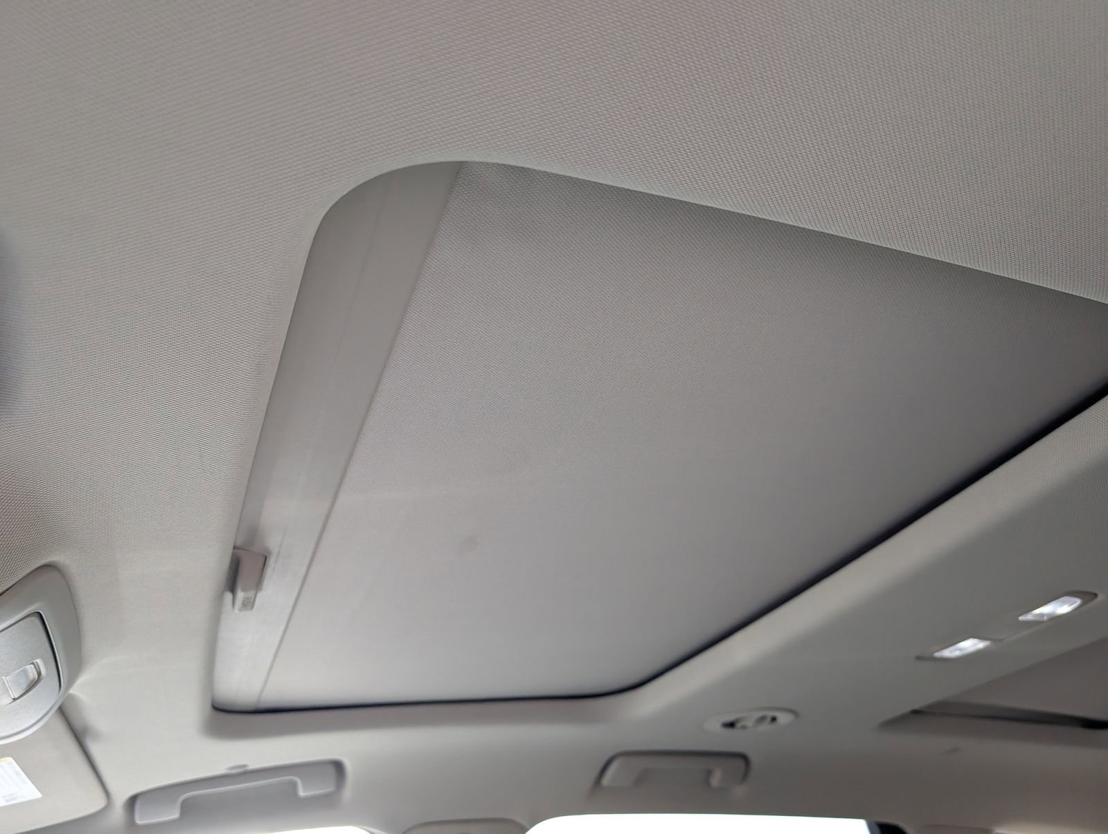 Used 2019 Buick Enclave Essence image 14