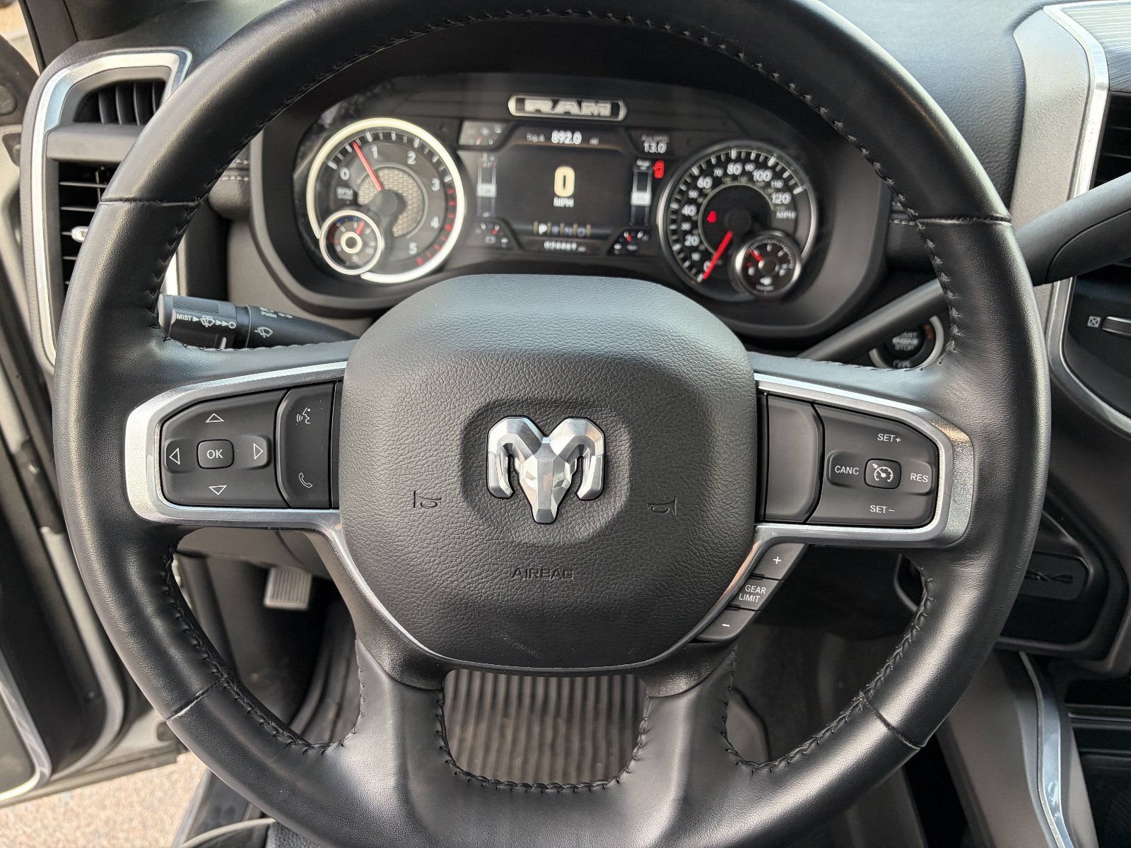 Used 2023 RAM 2500 Laramie AWD/4WD image 28