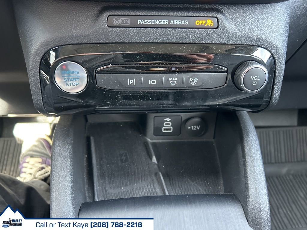 Used 2024 Ford Escape SE w/ PHEV Premium Package image 30