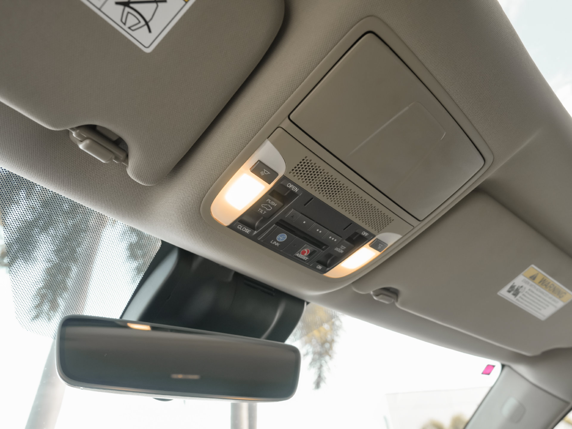 Used 2019 Acura MDX w/ Technology Package AWD/4WD image 19