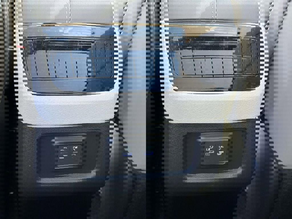 Used 2026 INFINITI QX60 Luxe w/ Family Package image 14