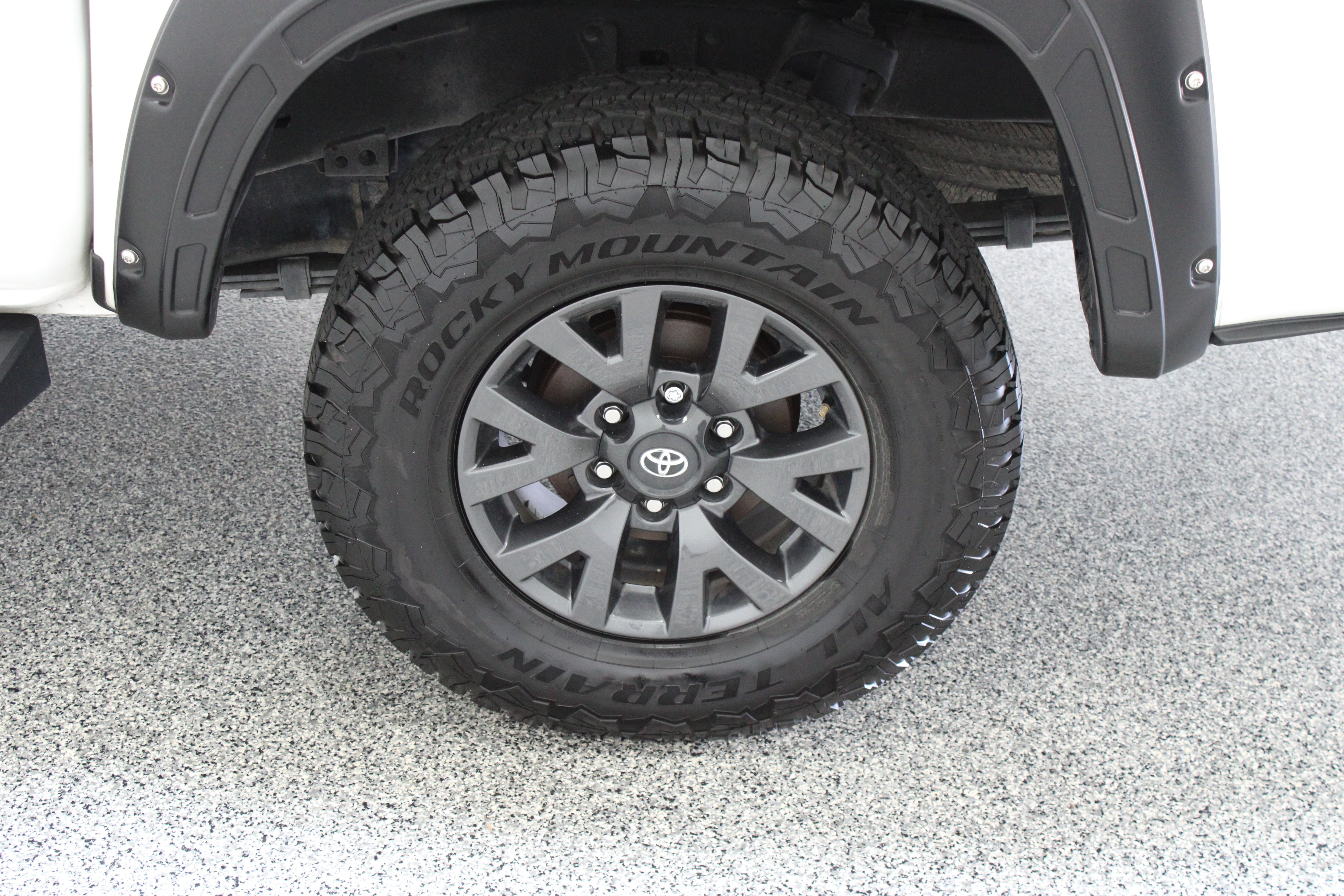 Used 2023 Toyota Tacoma SR5 RWD image 10