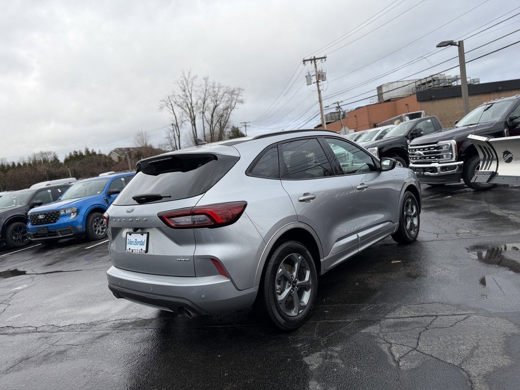 Certified 2023 Ford Escape ST-Line w/ Tech Pack #1 image 7