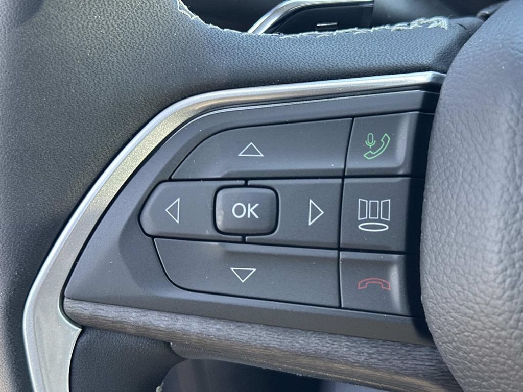 New 2026 Jeep Grand Cherokee Altitude AWD/4WD image 27