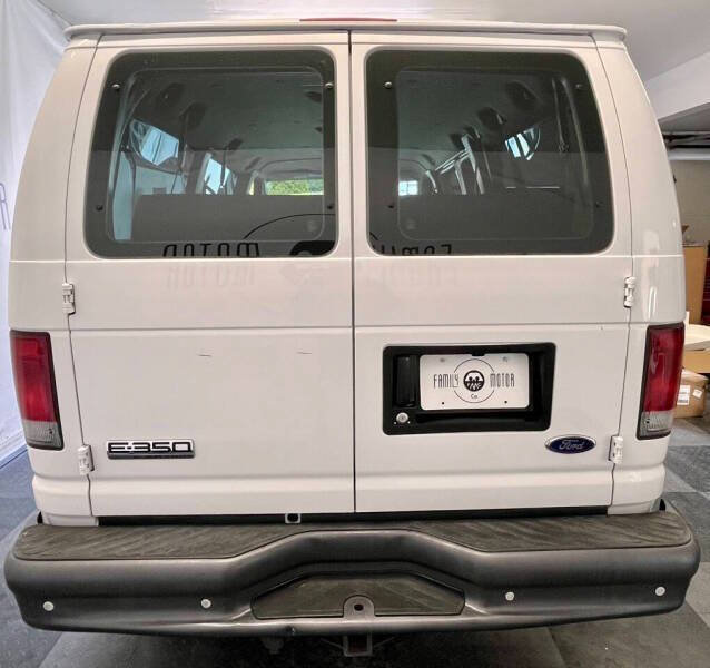 Used 2006 Ford E-350 and Econoline 350 XLT RWD image 3