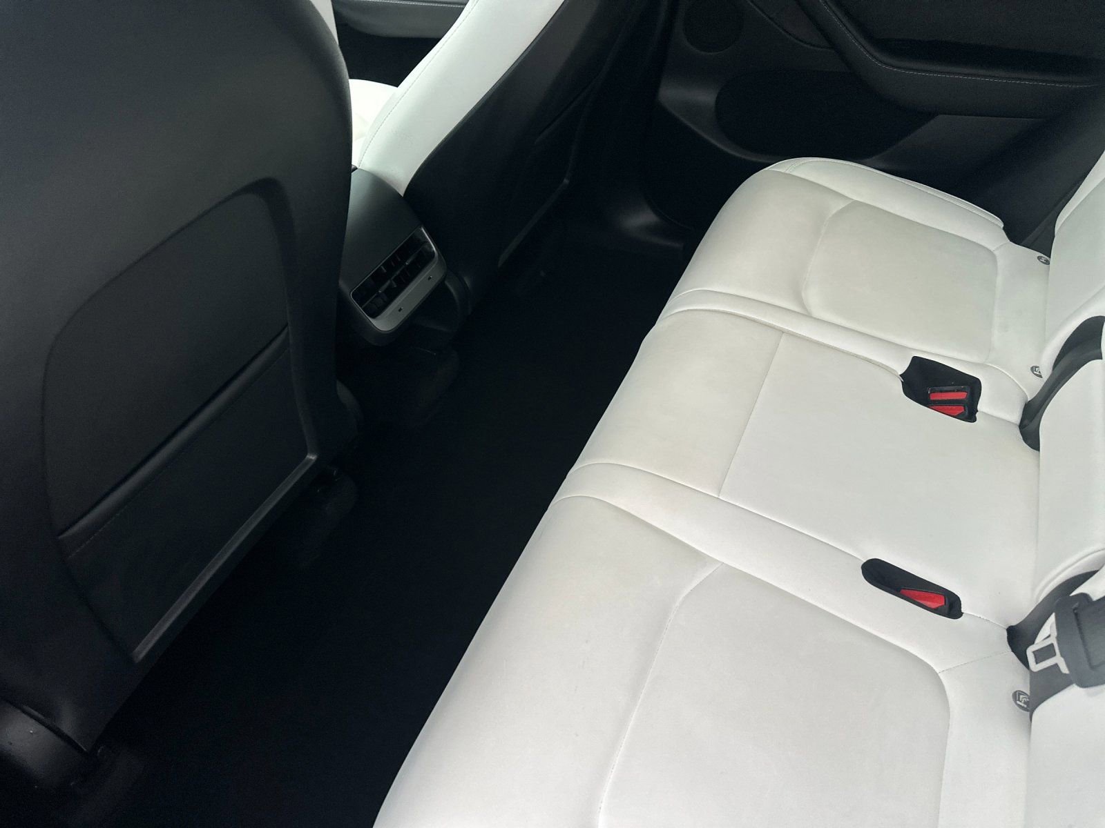 Used 2023 Tesla Model Y Long Range image 11