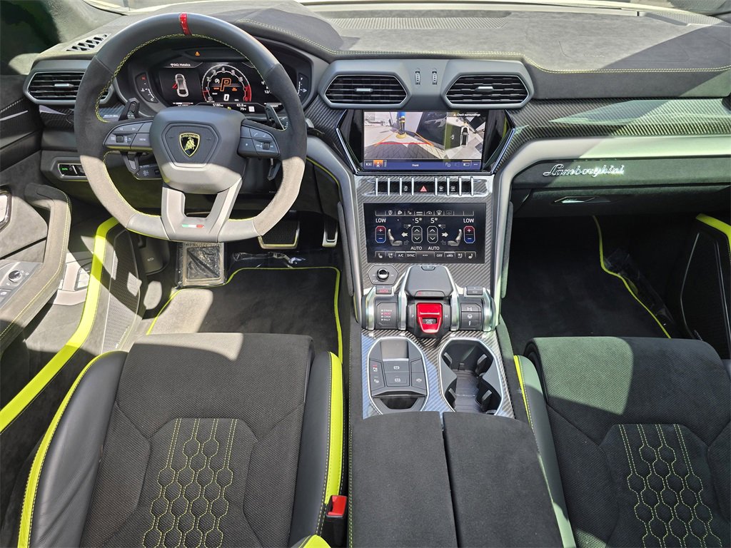 Used 2024 Lamborghini Urus Performante image 17
