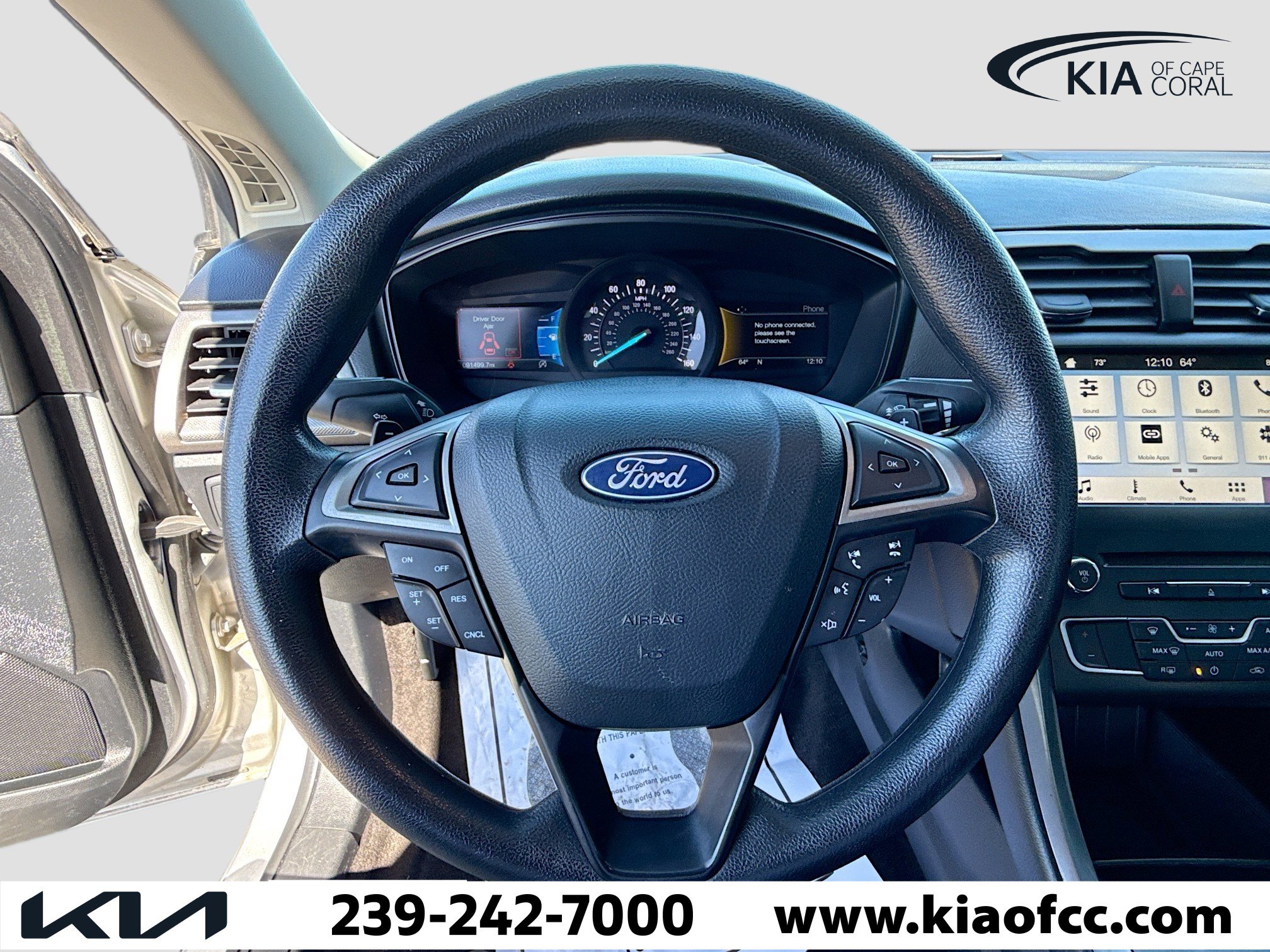 Used 2018 Ford Fusion SE w/ Fusion SE Technology Package image 34