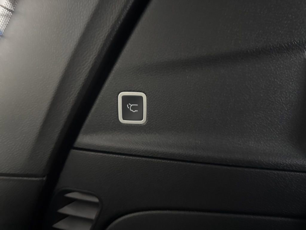 New 2026 Chrysler Pacifica Pinnacle image 38