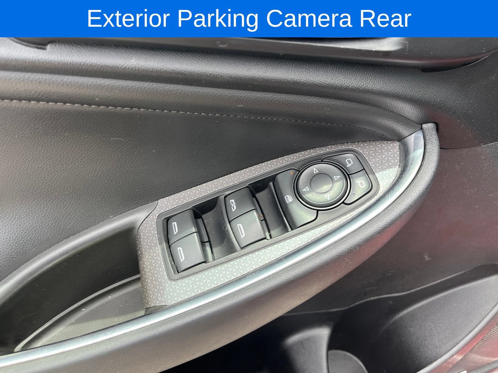 Used 2016 Chevrolet Malibu LT w/ Leather Package FWD image 12