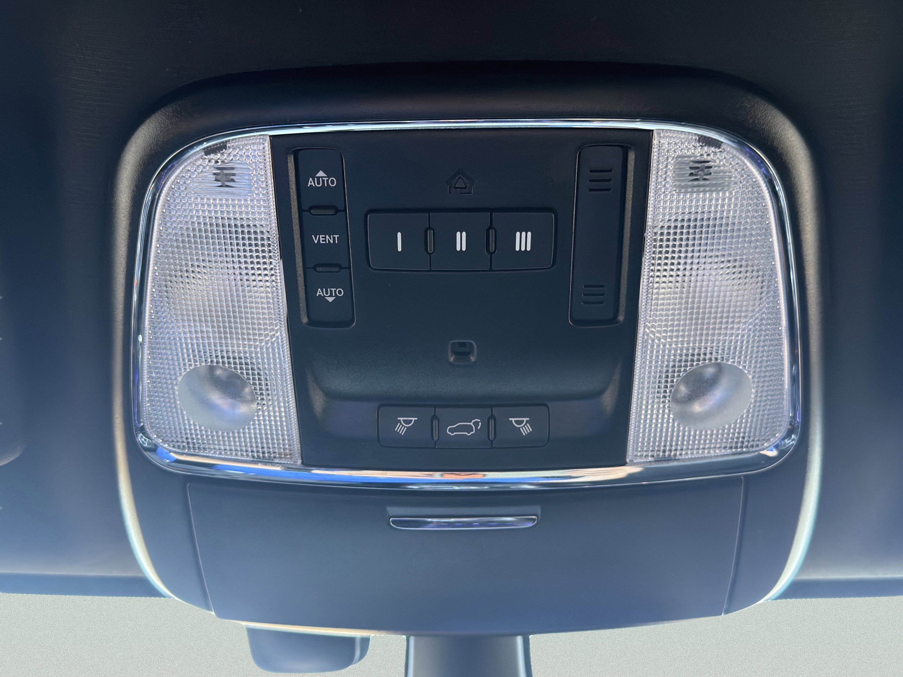 Used 2020 Jeep Grand Cherokee Altitude image 55