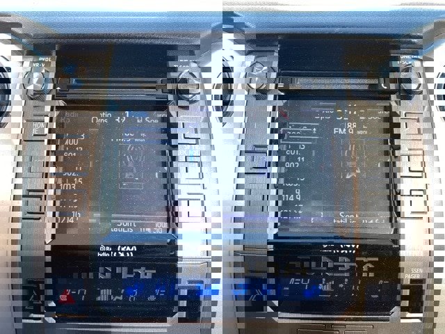 Used 2014 Toyota Tundra Limited image 30