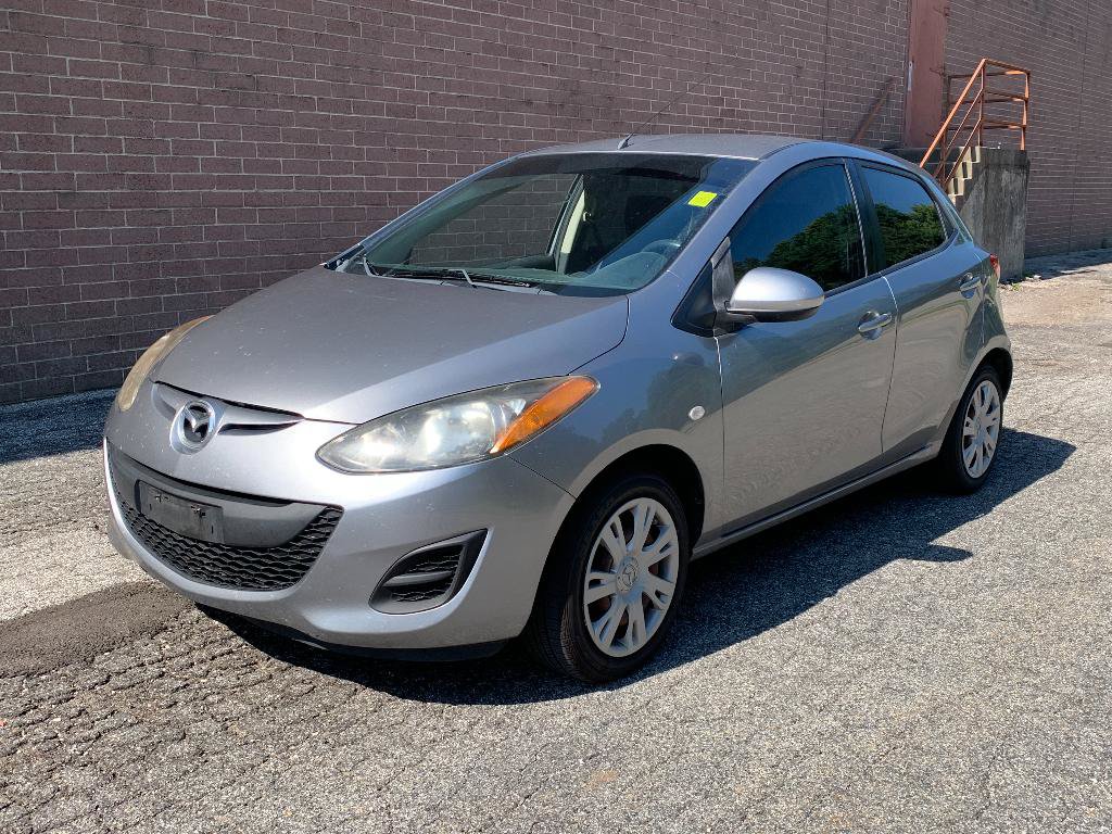 Used 2014 MAZDA MAZDA2 Sport FWD image 1