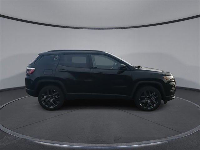 New 2026 Jeep Compass Limited image 9