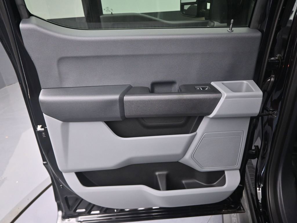 Used 2025 Ford F350 XL w/ XL Driver Assist Package image 22