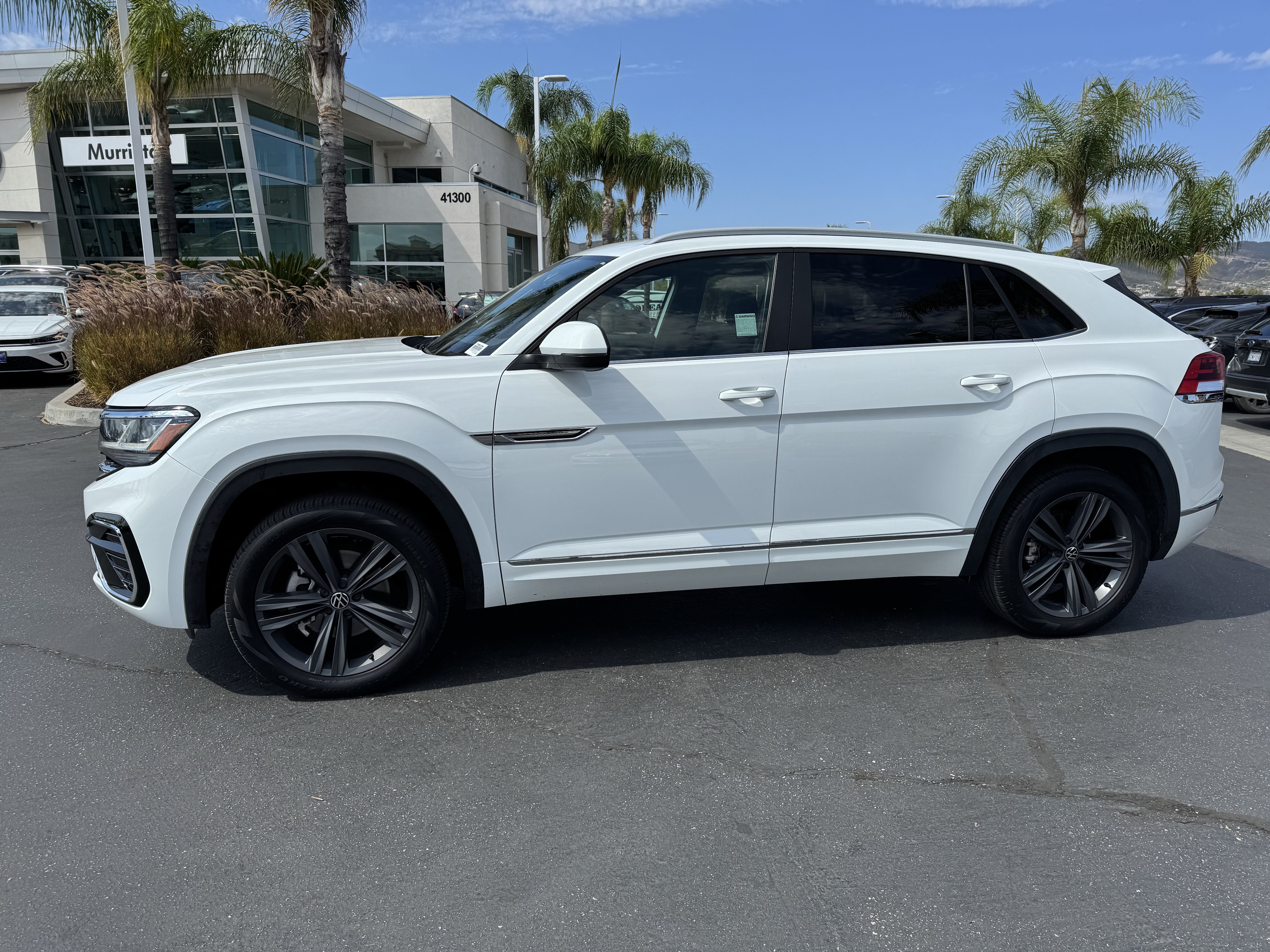 Used 2021 Volkswagen Atlas Cross Sport SE w/ Panoramic Sunroof Package FWD image 6