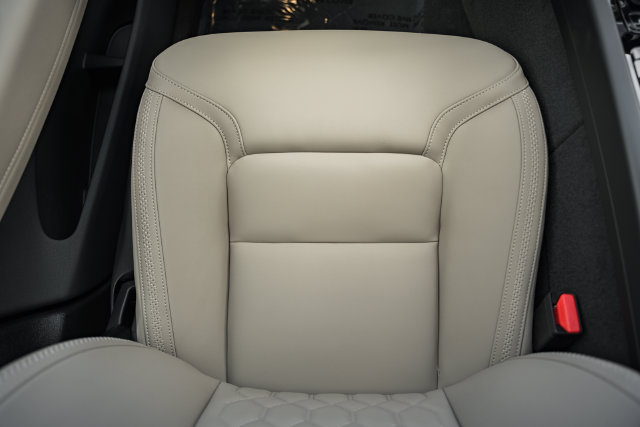 New 2026 Volvo XC60 T8 Plus w/ Protection Package Premier AWD/4WD image 31