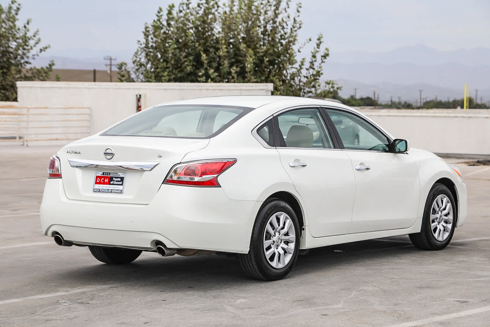 Used 2015 Nissan Altima 2.5 S w/ Power Driver Seat Package FWD image 5