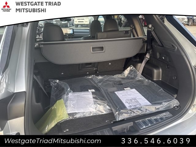 New 2026 Mitsubishi Outlander SEL FWD image 29