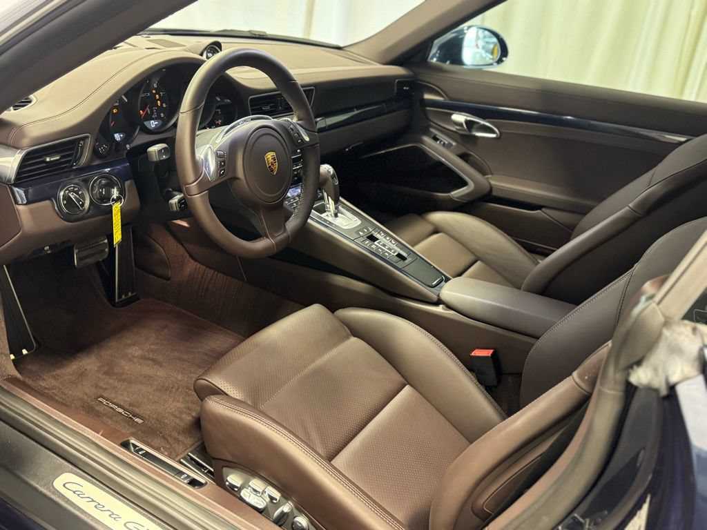 Certified 2016 Porsche 911 Carrera GTS RWD image 4