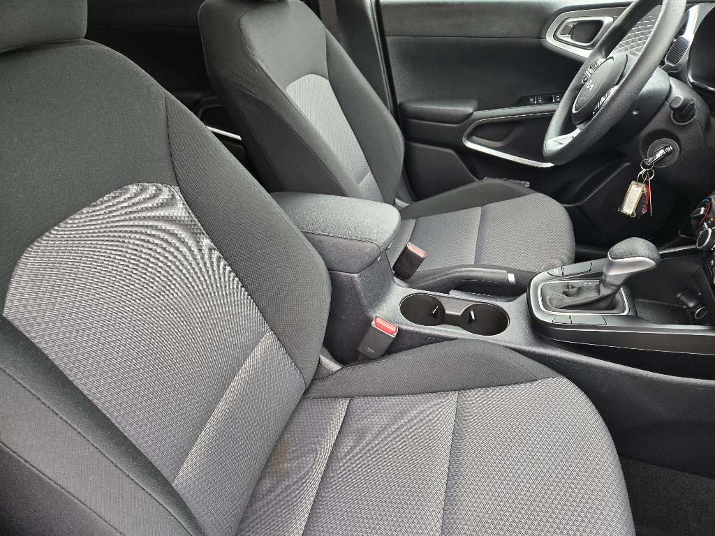Certified 2025 Kia Soul LX w/ LX Technology Package image 19