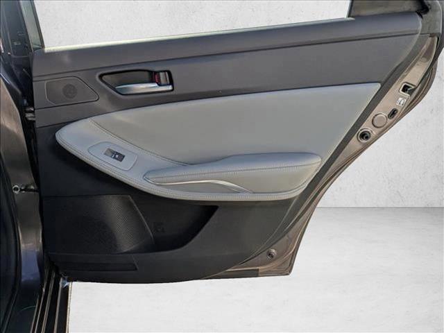 Used 2019 Toyota Avalon XLE w/ Moonroof Package image 29