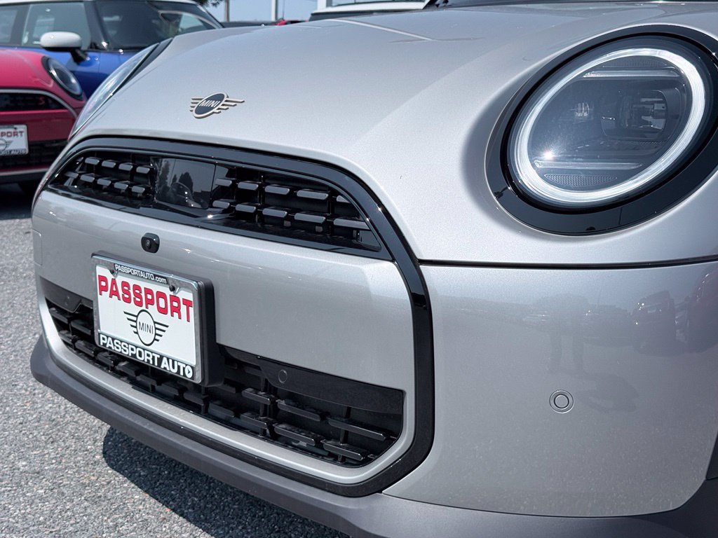 New 2026 MINI Cooper 2-Door Hardtop FWD image 8