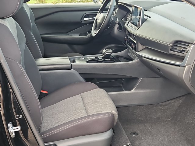 Used 2026 Nissan Rogue SV FWD image 20