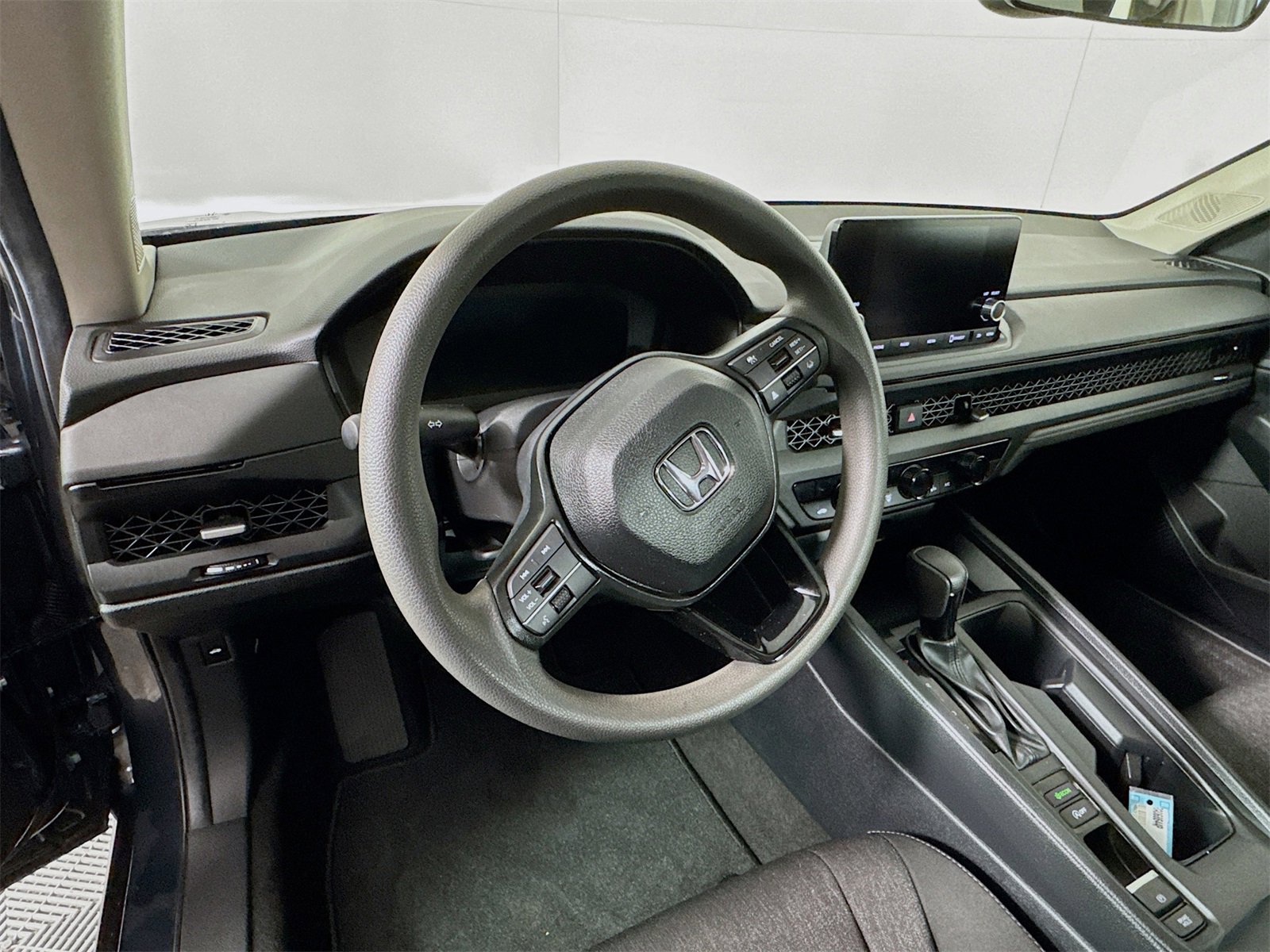 Used 2024 Honda Accord EX image 9