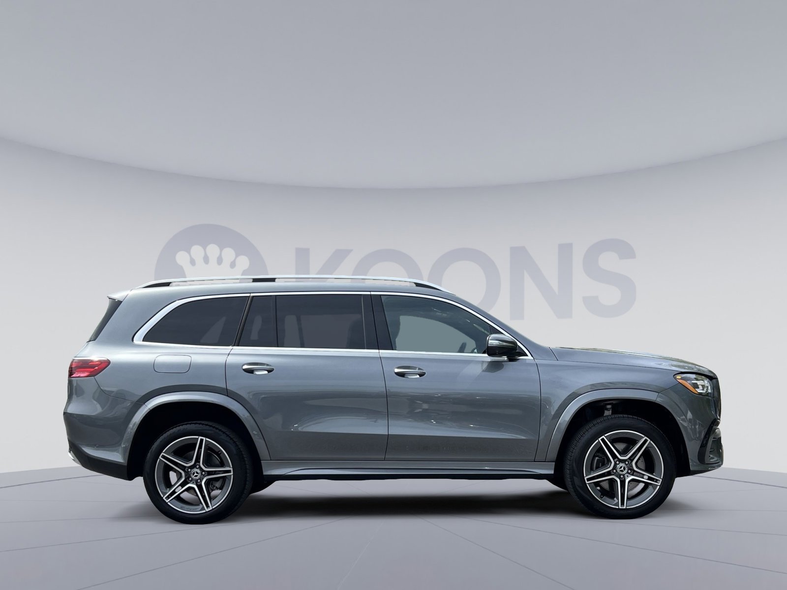 Used 2024 Mercedes-Benz GLS 450 4MATIC image 16