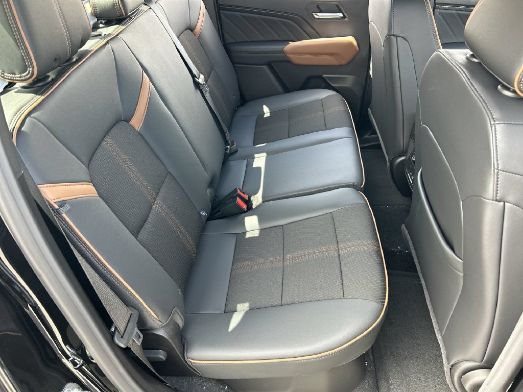 New 2026 GMC Canyon AT4 w/ Technology Plus Package AWD/4WD image 27